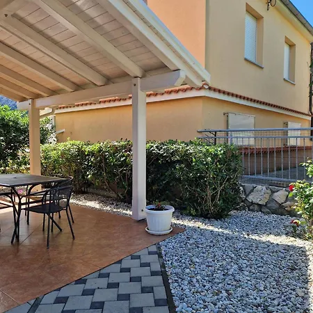 Guest house Aquarium Baska (Krk)