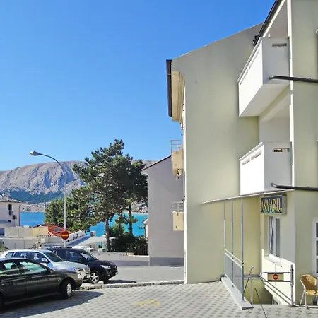 Aquarium Guest house