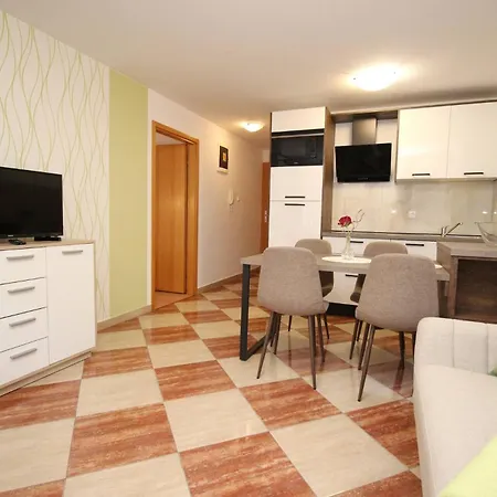 Guest house Aquarium 4*