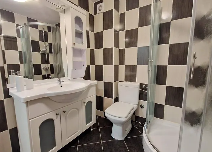 Aquarium باشْكا