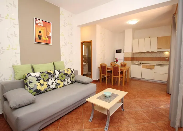 Aquarium بيت ضيافة