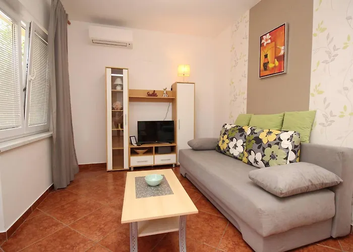 招待所 Aquarium 4*